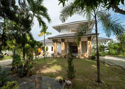 350 Sqm., 3 Beds, 3 Baths House listed for ฿ 17,000,000.