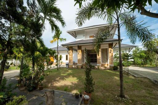 350 Sqm., 3 Beds, 3 Baths House listed for ฿ 17,000,000.