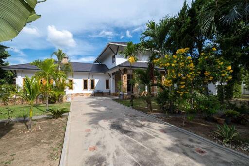 350 Sqm., 3 Beds, 3 Baths House listed for ฿ 17,000,000.