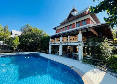 1,000 Sqm., 6 Beds, 7 Baths House listed for ฿ 25,000,000.