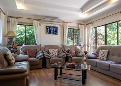 4 Bedroom with Pool in San Sai