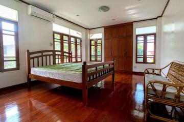 4 Bedroom with Large Garden near CM University