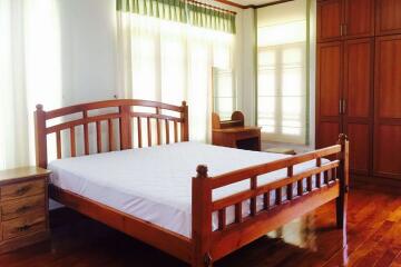 4 Bedroom with Large Garden near CM University