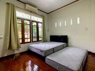 4 Bedroom with Large Garden near CM University