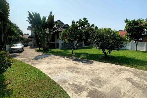 300 Sqm., 4 Beds, 4 Baths House listed for ฿ 22,000,000.