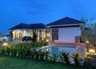 6 Bedroom Pool Villa in Doi Saket