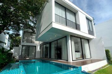 350 Sqm., 4 Beds, 5 Baths House listed for ฿ 17,000,000.