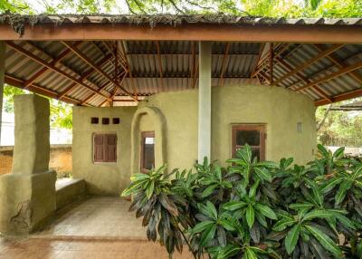 Lanna and Traditional House Complex in San Pa Tong