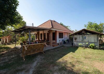 2 Bedroom Thai Style with Guesthouse on 3 Rai in Saraphi