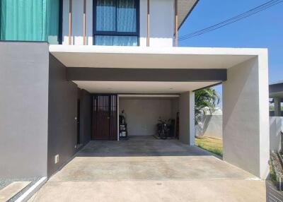 3 Bedroom Pool Villa in San Kamphaeng