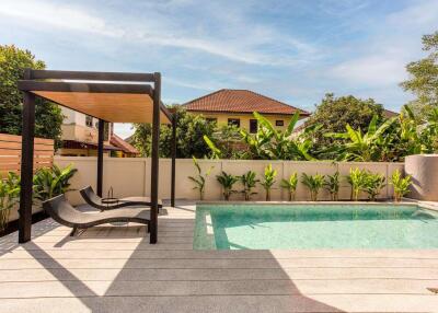 182 Sqm., 3 Beds, 3 Baths House listed for ฿ 7,490,000.