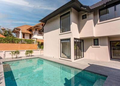 182 Sqm., 3 Beds, 3 Baths House listed for ฿ 7,490,000.