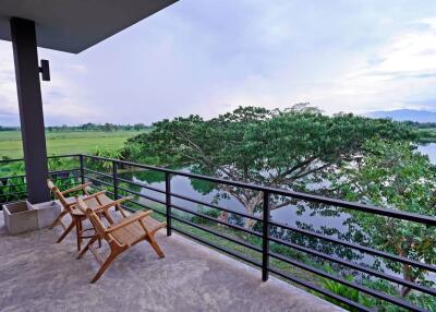 3 Bedroom Lakeside Pool Villa ในดอยสะเก็ด