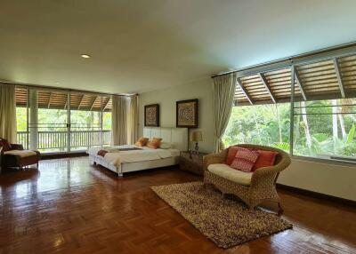 5 Bedroom Country House in Mae Rim