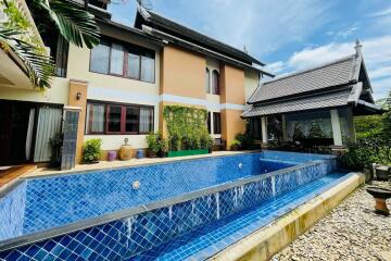 590 Sqm., 5 Beds, 6 Baths House listed for ฿ 25,000,000.