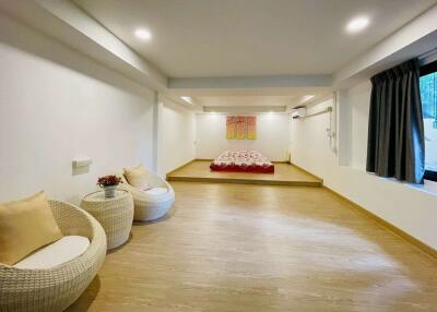 6 Bedroom Lanna Style Property in Hang Dong