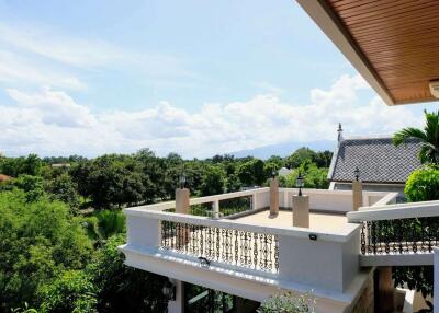 Luxurious 4 Bedroom Pool Villa in Doi Saket