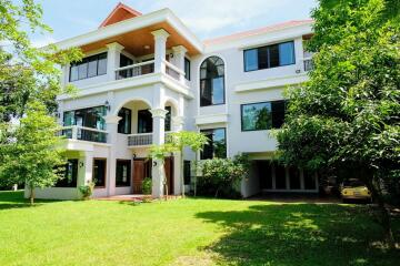 Luxurious 4 Bedroom Pool Villa in Doi Saket