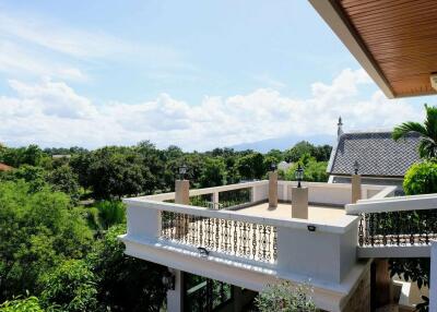 Luxurious 4 Bedroom Pool Villa in Doi Saket