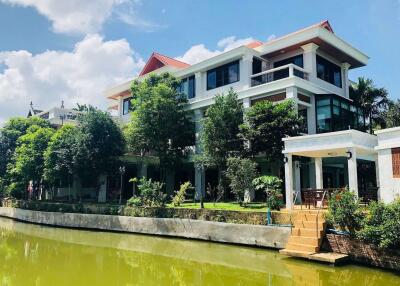 Luxurious 4 Bedroom Pool Villa in Doi Saket