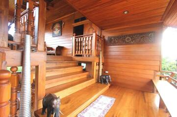 Old Wood Lanna 4 Bedroom in The City