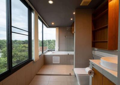 3 Bedroom Corner Unity บนชั้น 4 ของรีสอร์ทคอนโดมิเนียม