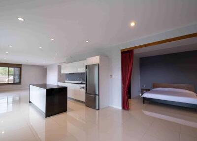 3 Bedroom Corner Unity on 4th Floor of Resort Condominium