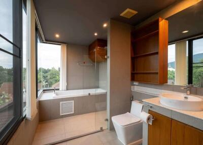 3 Bedroom Corner Unity บนชั้น 4 ของรีสอร์ทคอนโดมิเนียม