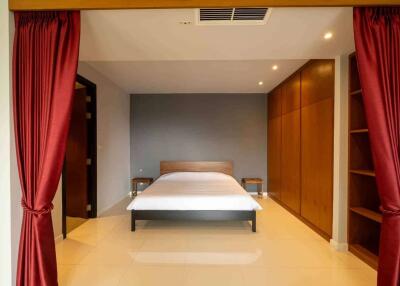 3 Bedroom Corner Unity บนชั้น 4 ของรีสอร์ทคอนโดมิเนียม