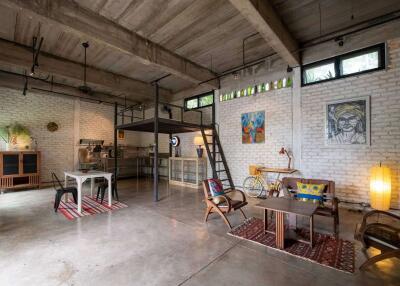 Gallery or Small Home in Mae Rim