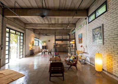 Gallery or Small Home in Mae Rim