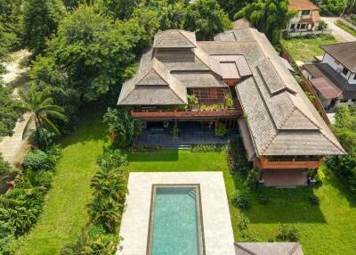 6 Bedroom Pool Villa on Large Plot in San Sai