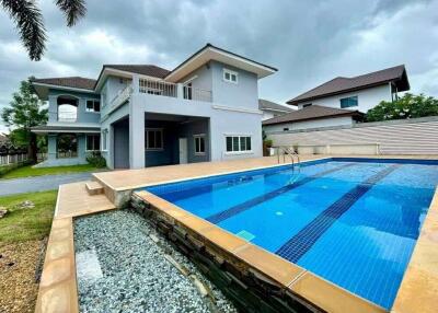 4 Bedroom Pool Villa in Doi Saket