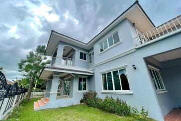 4 Bedroom Pool Villa in Doi Saket