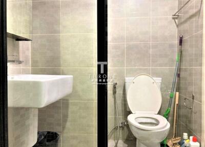 Modern bathroom with a sink and a toilet