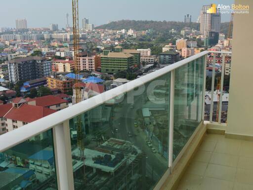 Corner unit 2 Bed 3 Bath in South Pattaya CS9759