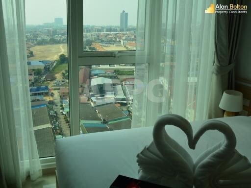 Corner unit 2 Bed 3 Bath in South Pattaya CS9759