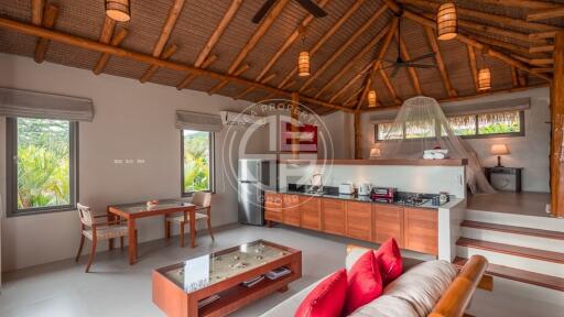 2 Bedrooms Beachfront Bungalow in Coconut Island