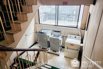 1-BR Serviced Apt. near BTS Chong Nonsi