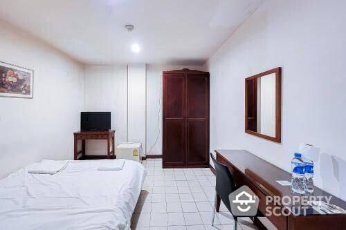 1-BR Serviced Apt. near BTS Chong Nonsi