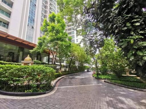 Condo for Sale at The Address Chit Lom