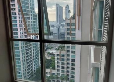 Condo for Sale at The Address Chit Lom