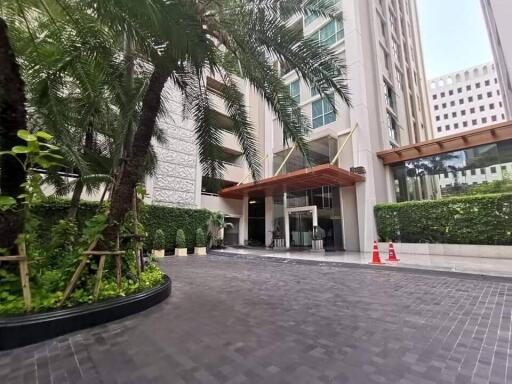 Condo for Sale at The Address Chit Lom