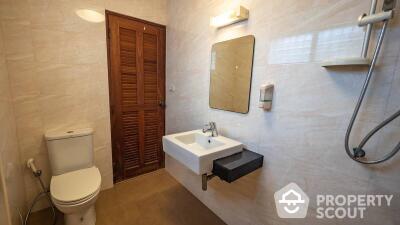 5-BR Townhouse near ARL Ramkhamhaeng (ID 515390)