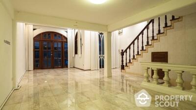 5-BR Townhouse near ARL Ramkhamhaeng (ID 515390)