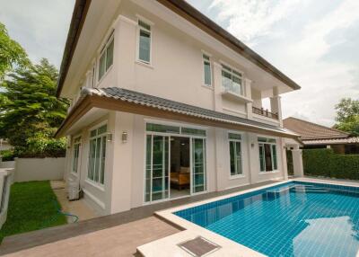 220 Sqm., 4 Beds, 3 Baths House listed for ฿ 8,900,000.