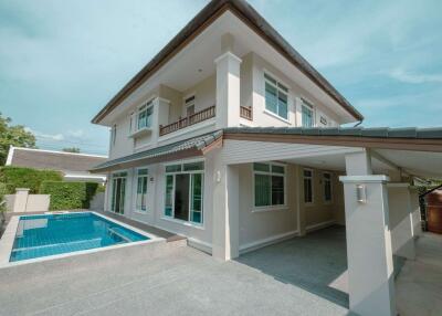 220 Sqm., 4 Beds, 3 Baths House listed for ฿ 8,900,000.