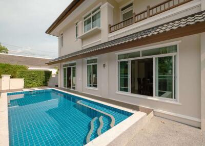 220 Sqm., 4 Beds, 3 Baths House listed for ฿ 8,900,000.