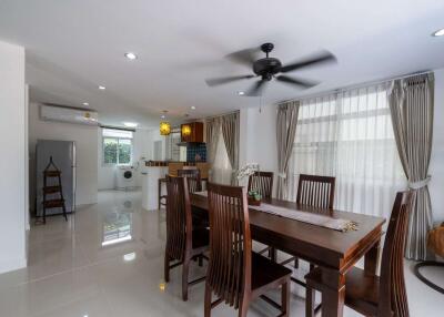 4 Bedroom Pool Villa in Wang Tan Hang Dong