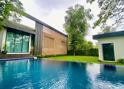 4 Bedroom Pool Villa in Lamphun